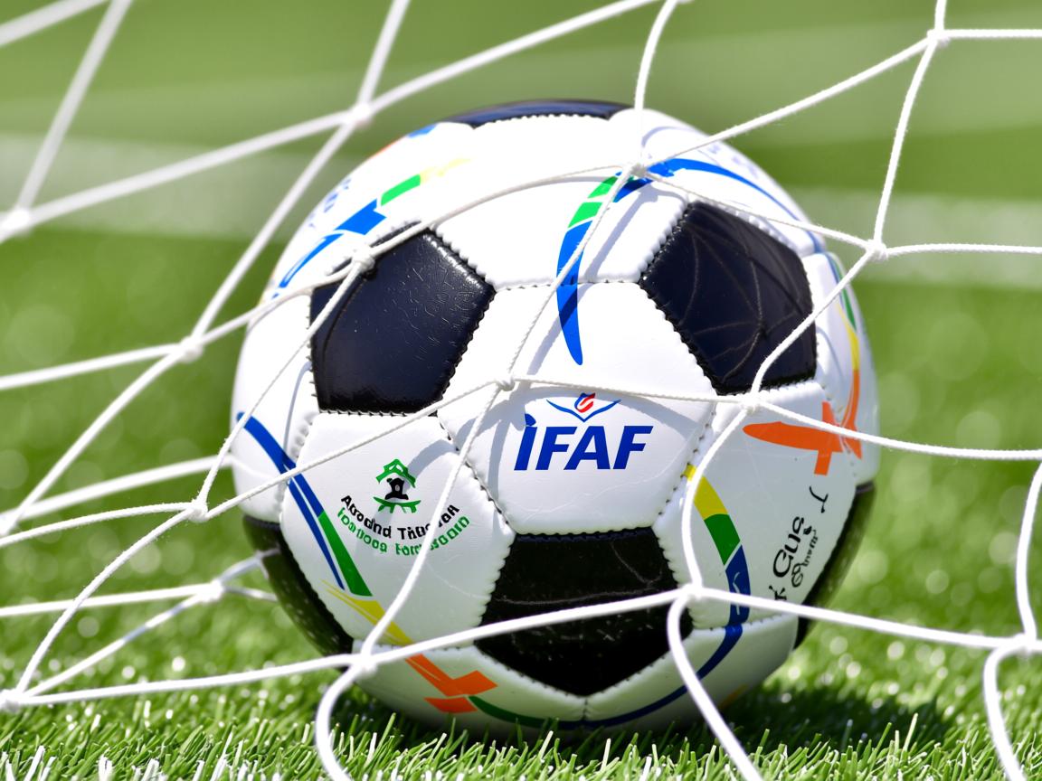 爱游戏体育娱乐-“高新区全民健身馆：短柄墙球选手智慧与体力的双重决斗，见证全新竞技风采”